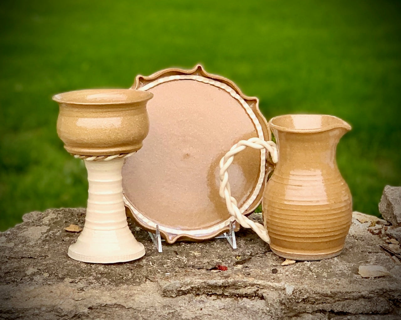 Ceramic set chalice, pitcher and plate by Tarris Rosell